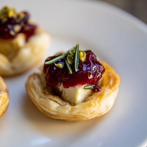 Mini Cranberry Brie Wreath